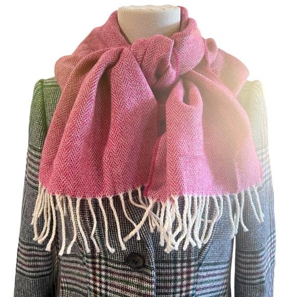 Keltic-Oasis woven in Ireland scarf throw shawl 100 percent merino lambs wool - Picture 2 of 5